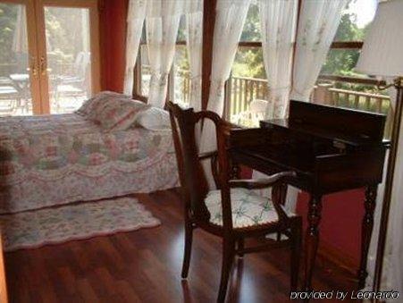 The Yorkshire Inn Phelps Room photo